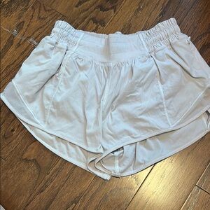 Lululemon hotty hot shorts size 2. 2.5 low rise
